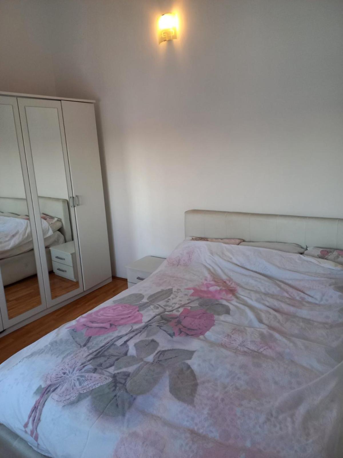 Traveler'S Rest - Near Podgorica Airport Hostel Mitrovici  Εξωτερικό φωτογραφία